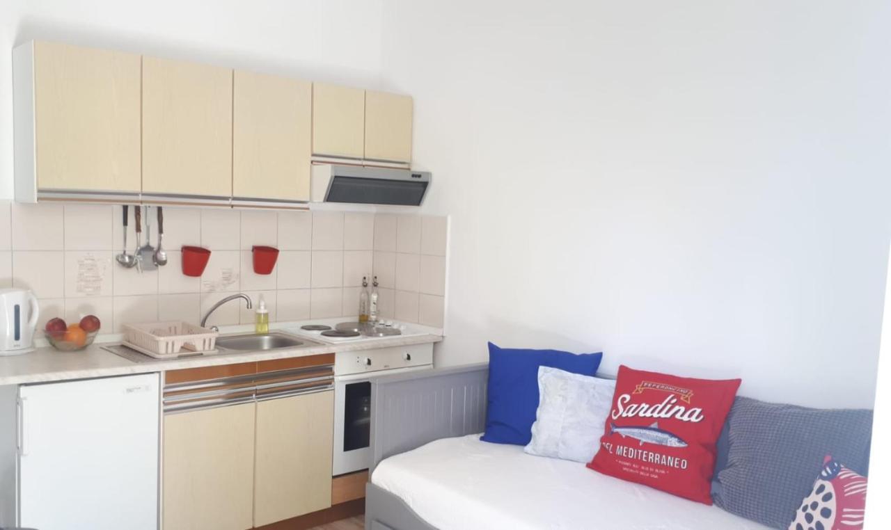 Marina Apartments Kaštela Buitenkant foto